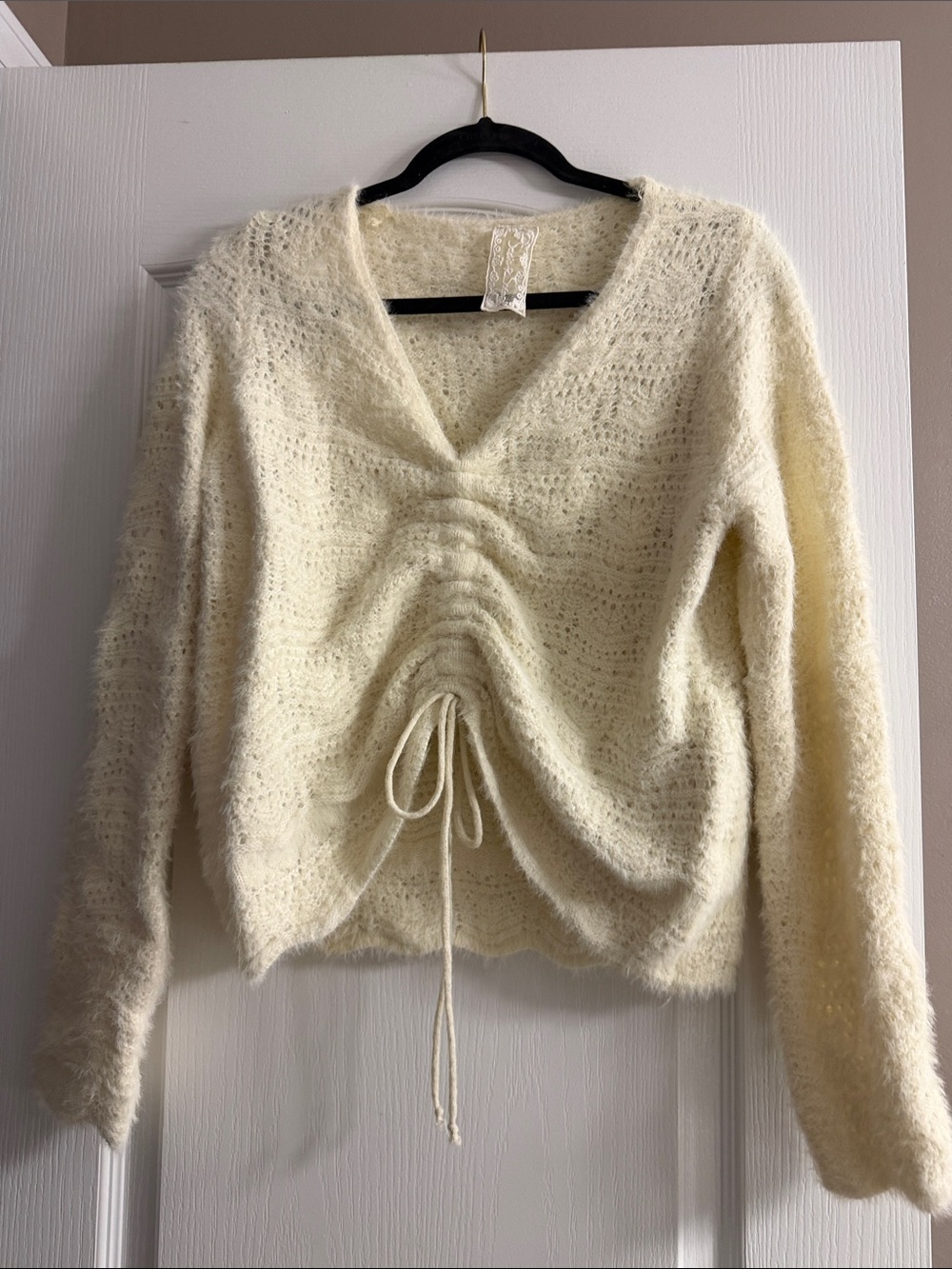Sadie & Sage Cream Drawstring Ruched V-Neck Sweater
